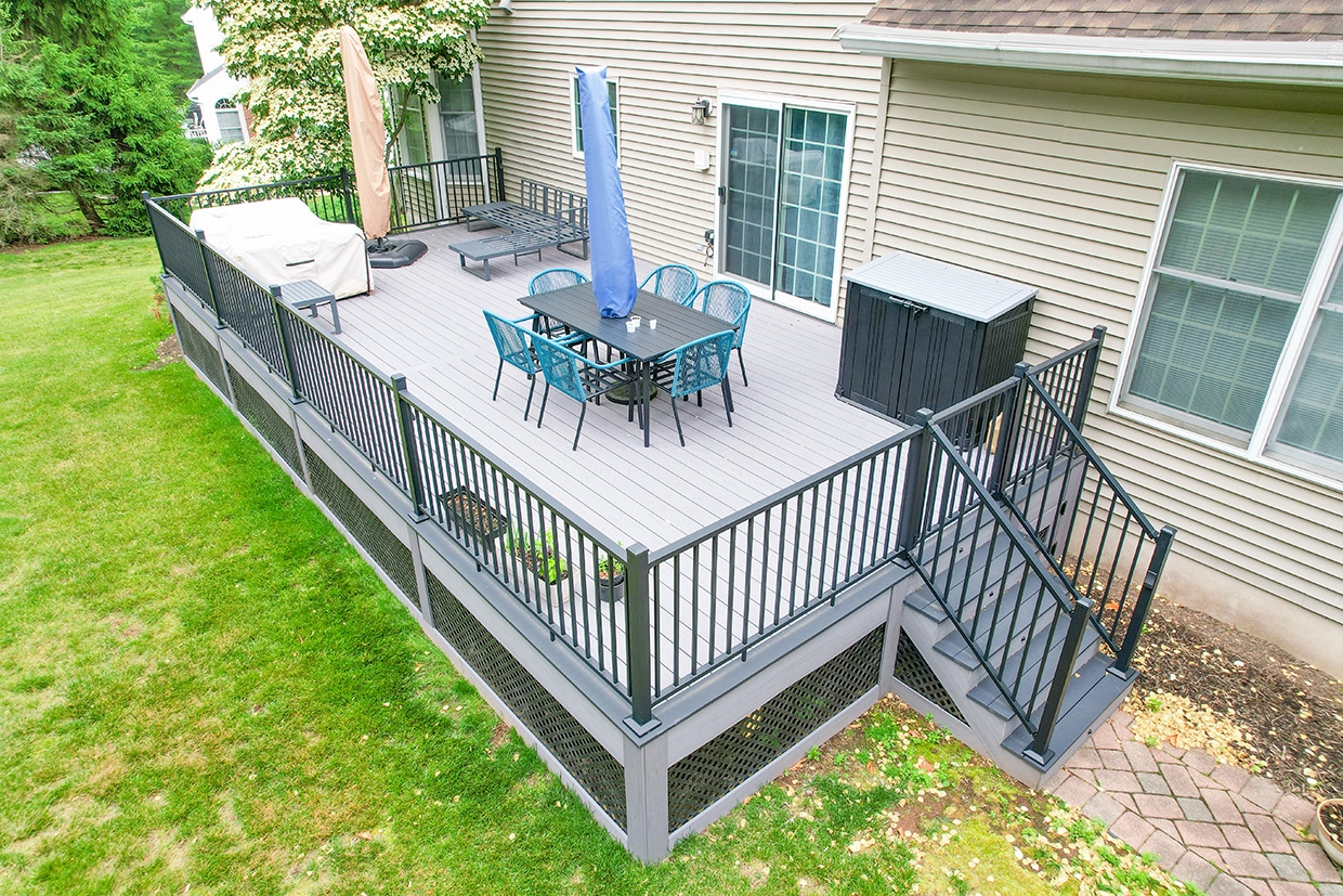 Lake Forest Deck Builders 1