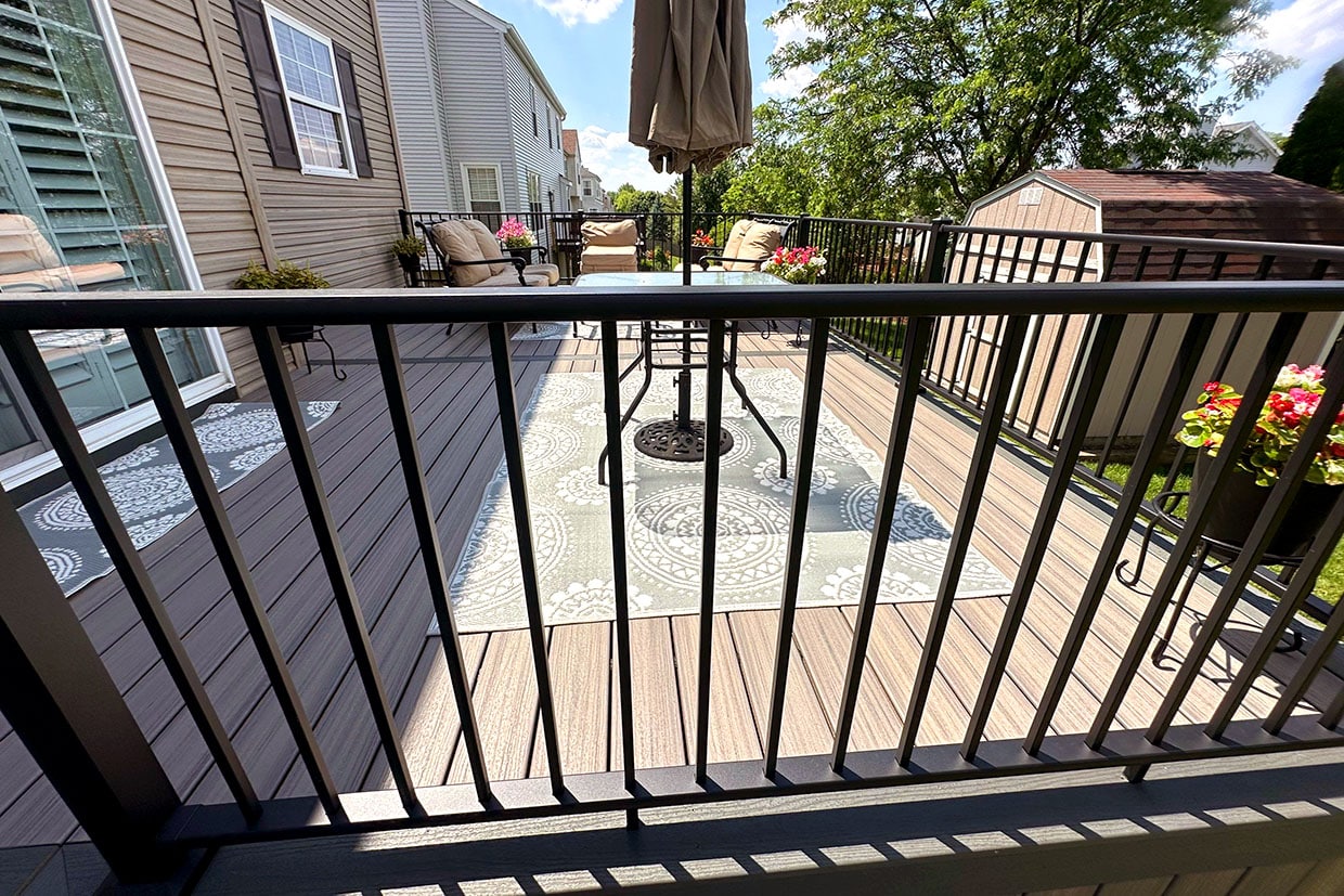 Two-Toned Composite Deck 3